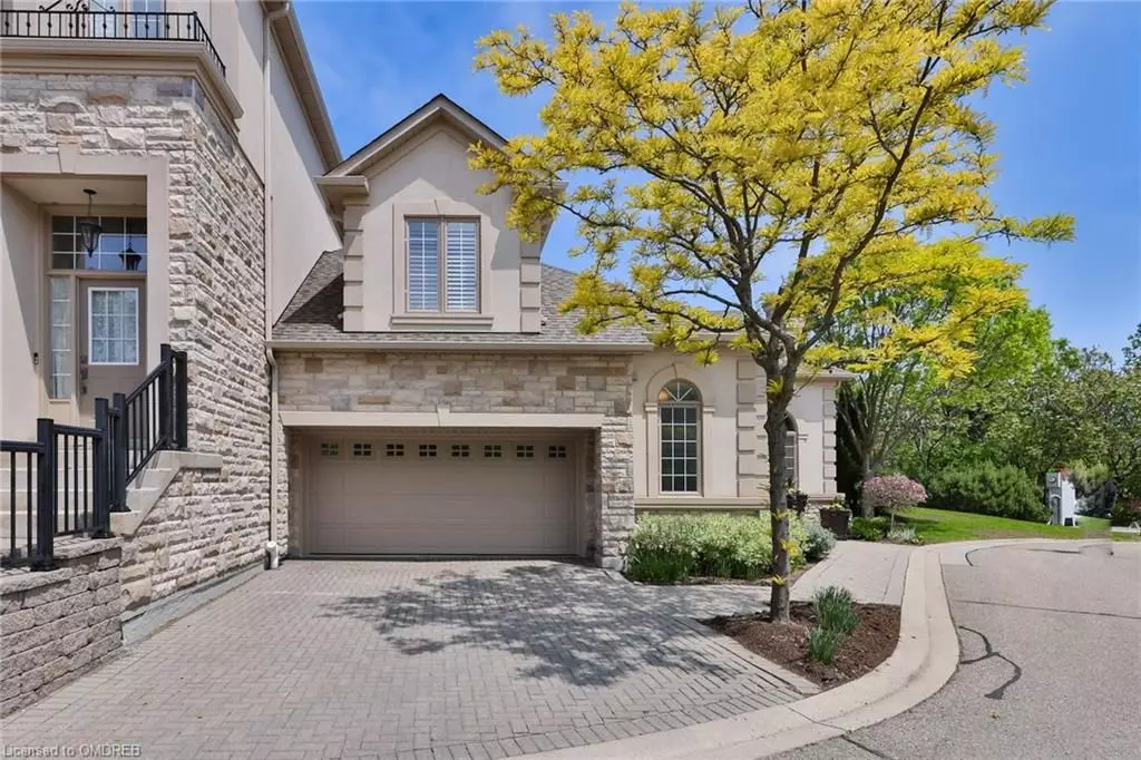 Oakville, ON L6H 7P5,2400 Neyagawa BLVD #27