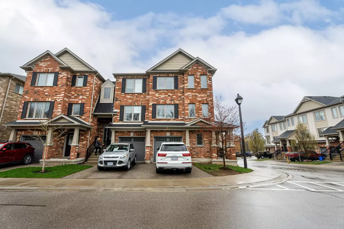 Cambridge, ON N3H 0A9,750 Lawrence ST E #46