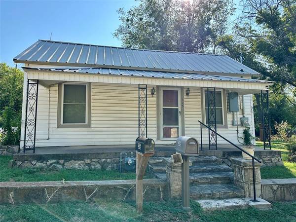 315 Hill Street, Hico, TX 76457