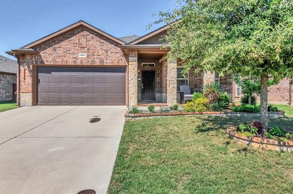 10801 Ersebrook Court, Fort Worth, TX 76052