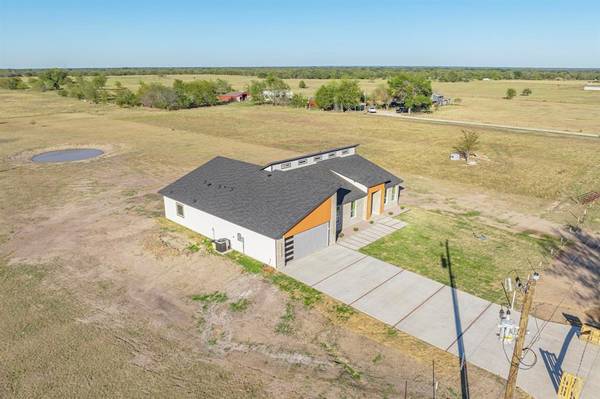 Quinlan, TX 75474,1634 County Road 3517