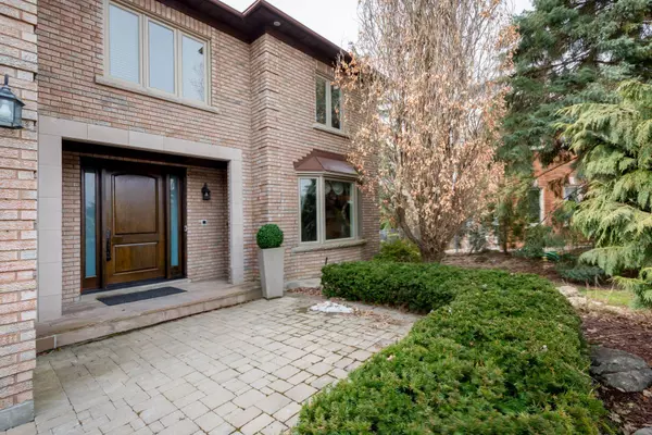 Vaughan, ON L4L 7H9,116 Woodgreen DR