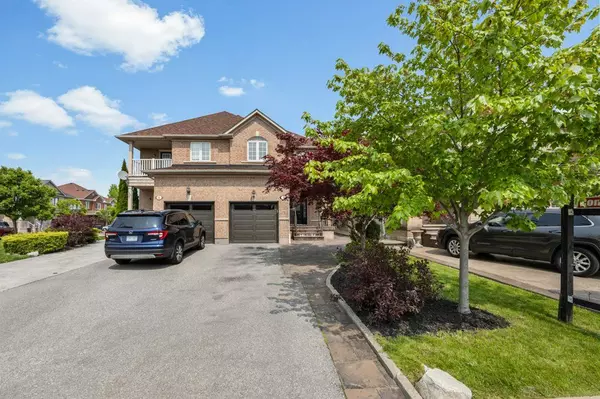 Vaughan, ON L4H 3B6,3 Martina CRES