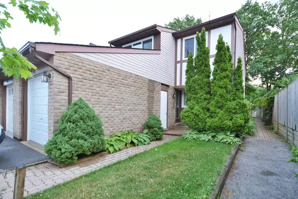 Oakville, ON L6H 2Z1,1550 Grosvenor ST #21