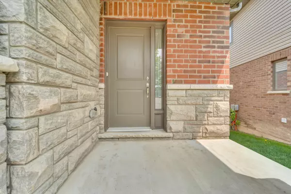 Brantford, ON N3T 0R6,77 Diana AVE #41