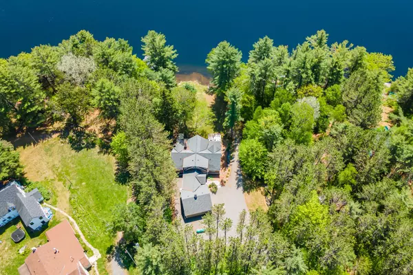 Lake Of Bays, ON P0B 1A0,1016 Browns LN