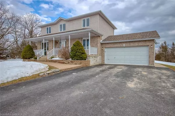 South Frontenac, ON K0H 1X0,3333 HESKA CRES