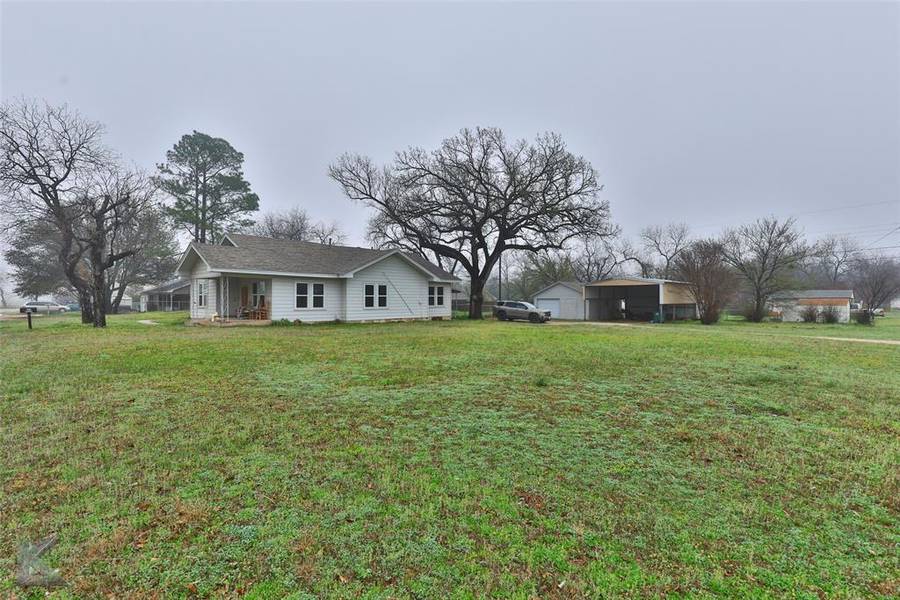 407 Pecan Street, Clyde, TX 79510