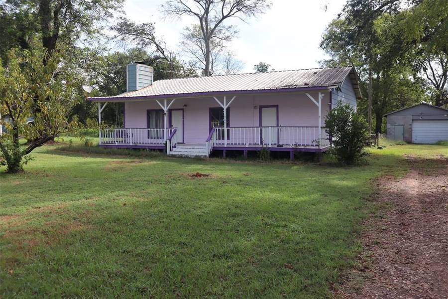 208 N Pearl Street, Big Sandy, TX 75755