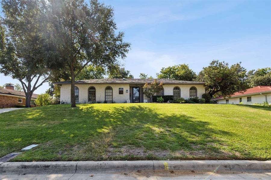 6425 Klamath Road, Fort Worth, TX 76116