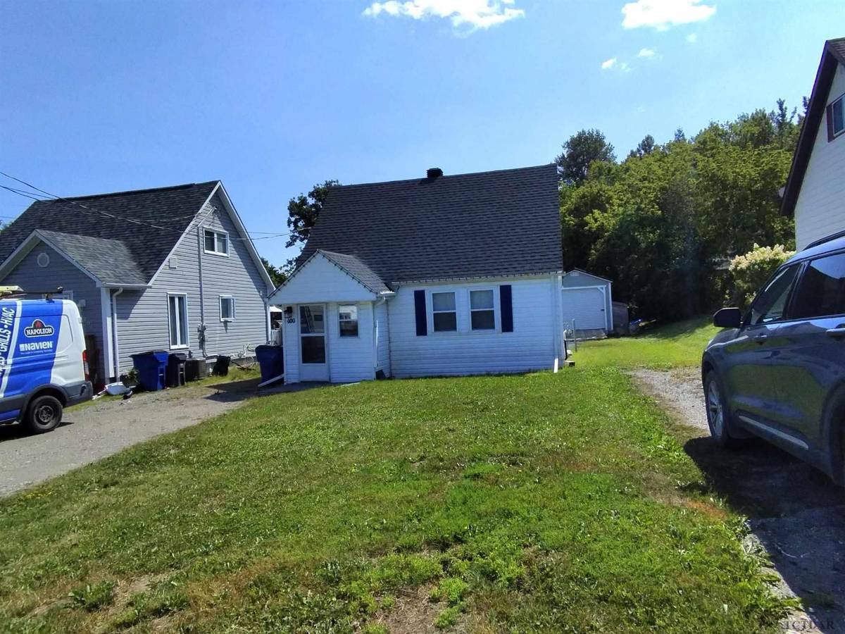 Temiskaming Shores, ON P0J 1P0,400 McCamus AVE