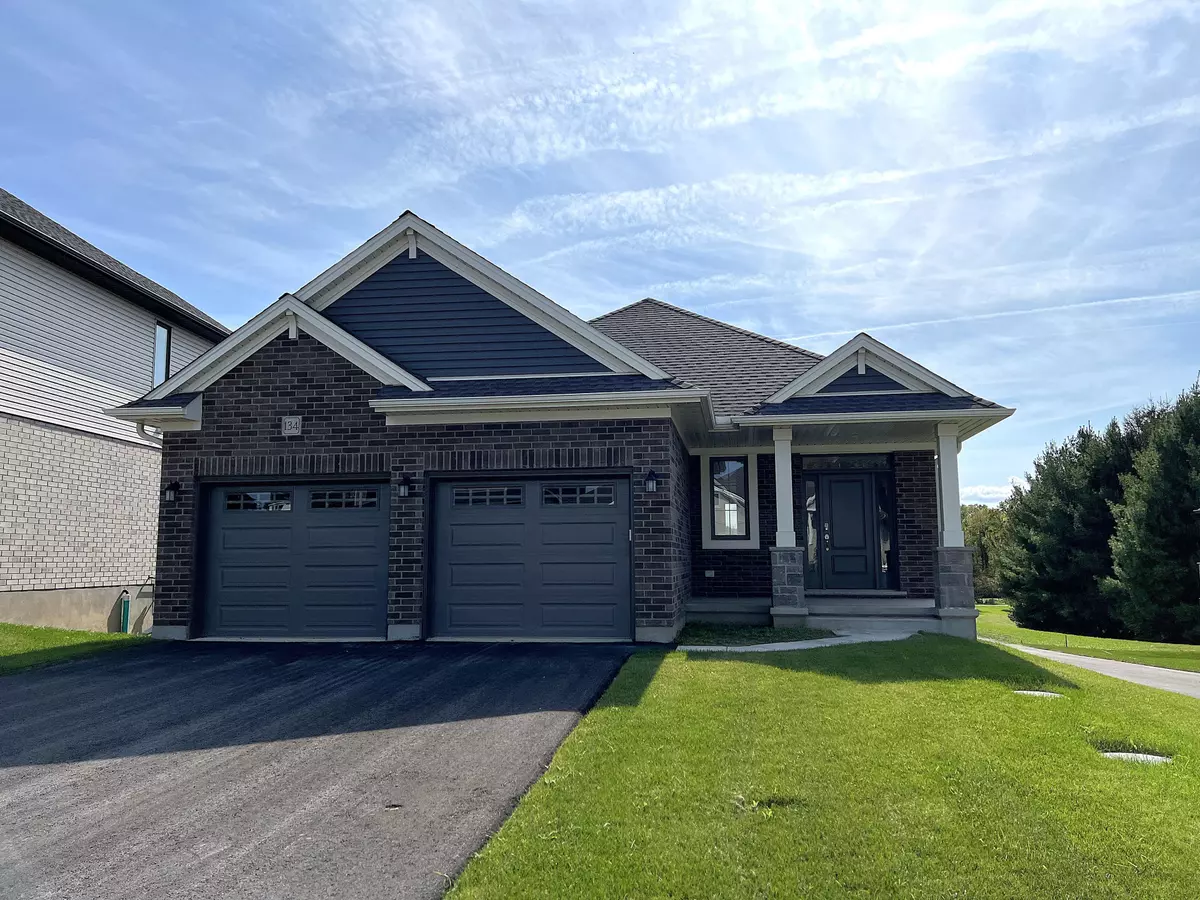 South-west Oxford, ON N0J 1N0,134 GRAYDON DR