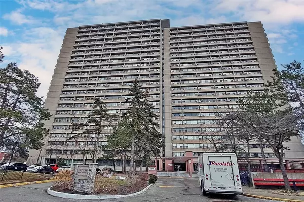 Toronto, ON M3C 2Z1,100 Leeward Glenway #707