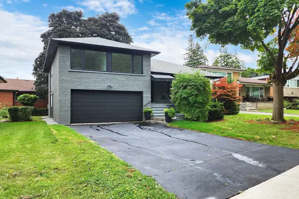 Toronto C06, ON M3H 4V8,22 Arlstan DR