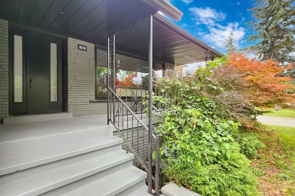 Toronto C06, ON M3H 4V8,22 Arlstan DR