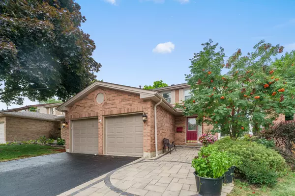 Pickering, ON L1V 3N9,1857 Parkside DR