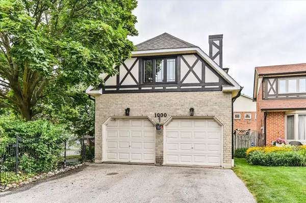 Pickering, ON L1V 5V6,1000 Longbow DR