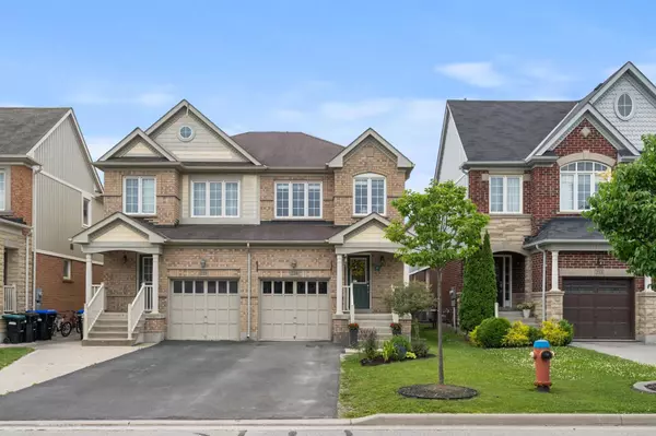 Bradford West Gwillimbury, ON L3Z 0K4,229 Meadowhawk TRL