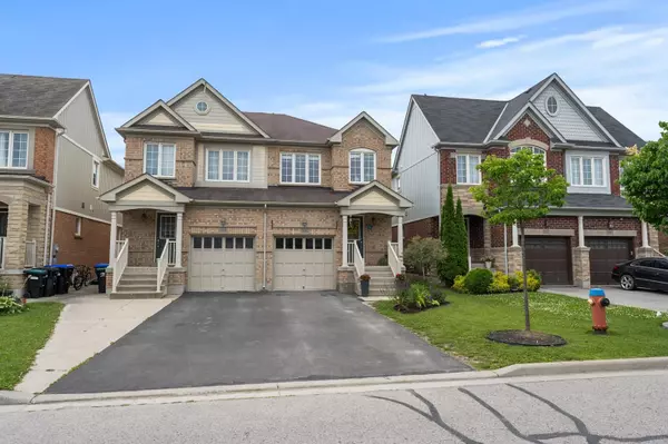 Bradford West Gwillimbury, ON L3Z 0K4,229 Meadowhawk TRL