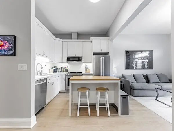 King, ON L7B 0B3,80 Burns BLVD #102