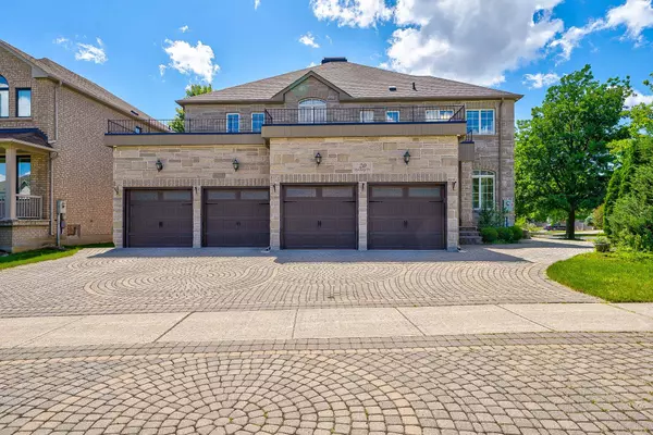 20 Renberg DR, Markham, ON L6C 1Y4