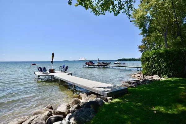 Ramara, ON L3V 1B4,203 Florence AVE