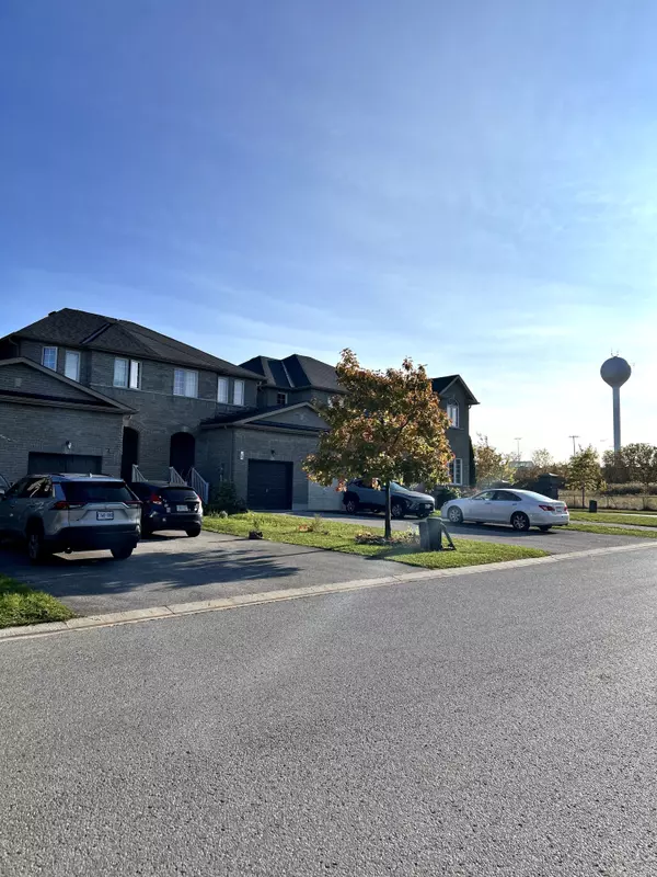 7 Arch Brown CT, Barrie, ON L4M 0C6