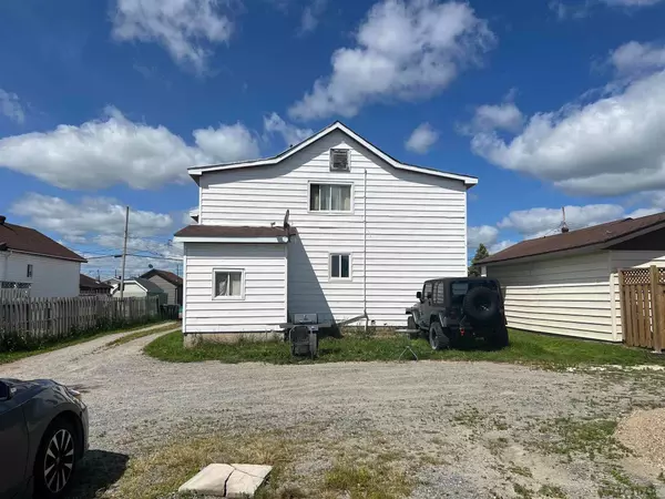 Iroquois Falls, IA P0K 1G0,438 Ste. Helene AVE