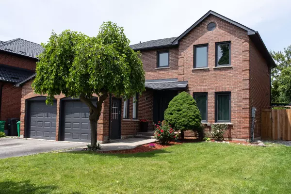 Brampton, ON L6X 3H1,4 Cox CRES