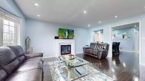 Brampton, ON L6P 3M6,18 Birch Lake CT