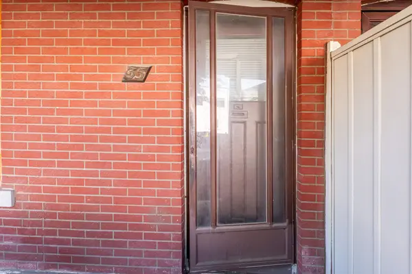 Toronto W03, ON M6H 3R4,35 Via Italia N/A