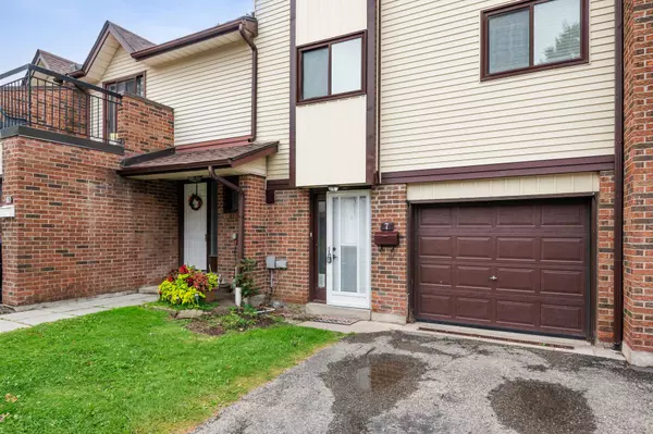 Brampton, ON L6W 3M4,7 McCallum CT