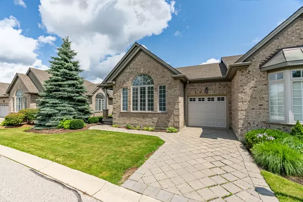 London, ON N6G 5L3,575 Mcgarrell PL #17