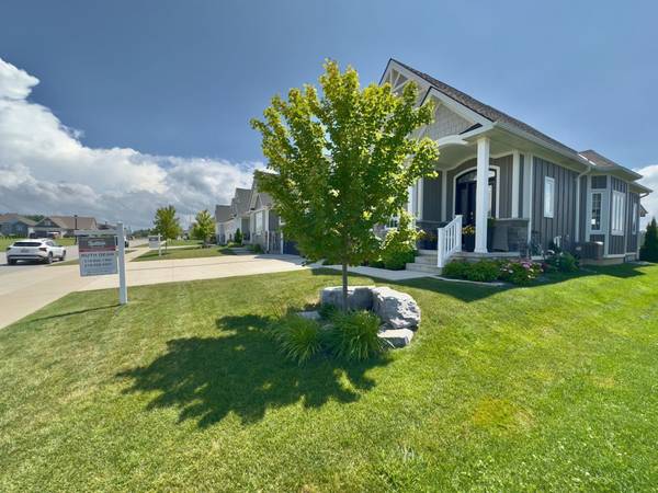 Lambton Shores, ON N0M 1T0,12 BROOKLAWN DR