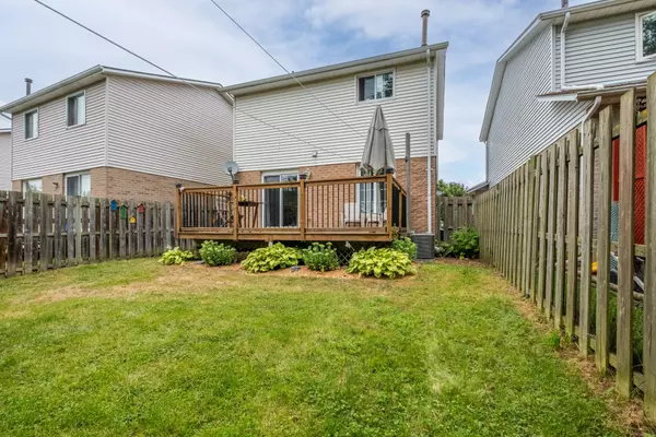 Frontenac, ON K7M 8G6,866 Muirfield CRES