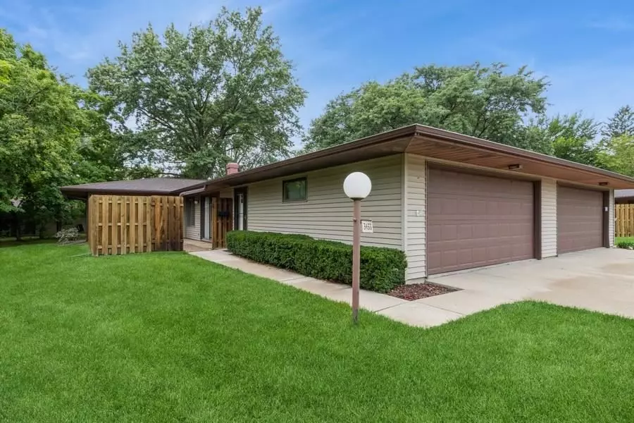 3433 Tulane Ct, Iowa City, IA 52245