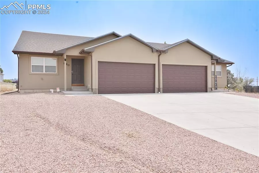 980-982 S Elbow DR, Pueblo West, CO 81007