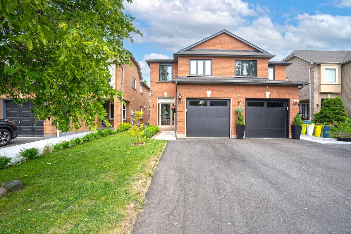 Newmarket, ON L3X 2A9,593 Willowick DR