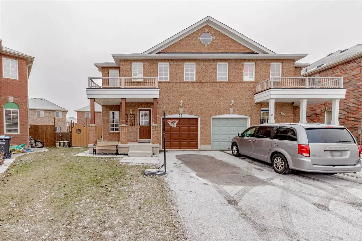 Brampton, ON L6X 0S8,38 Flurry CIR