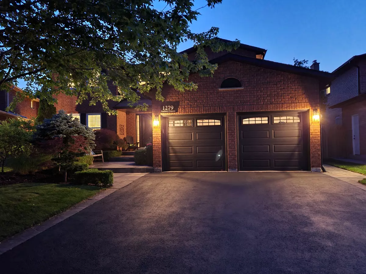 Oakville, ON L6M 1W2,1279 Roseberry CRES