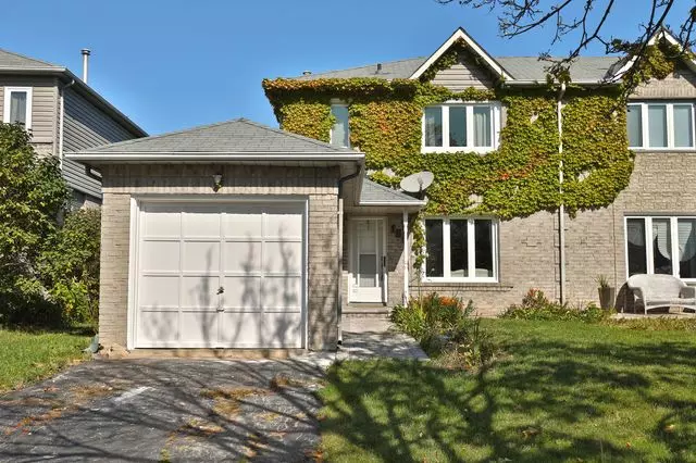 Oakville, ON L6H 5K3,184 Ross LN