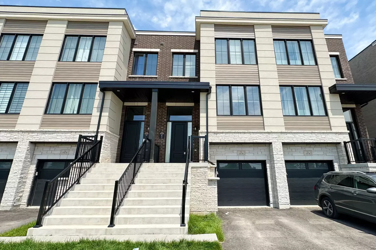 Oakville, ON L6M 5L2,1476 Yellow Rose CIR