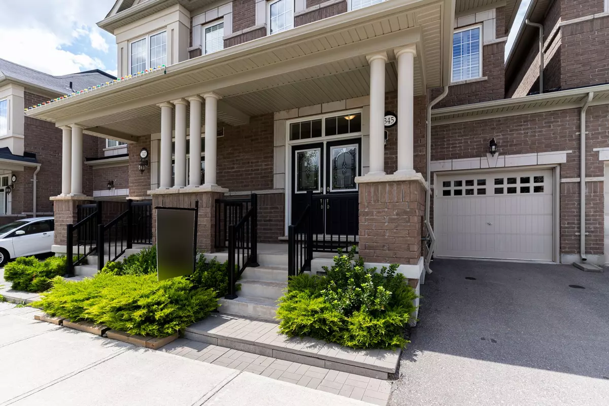 Oakville, ON L6M 1L7,345 Leadwood Gate