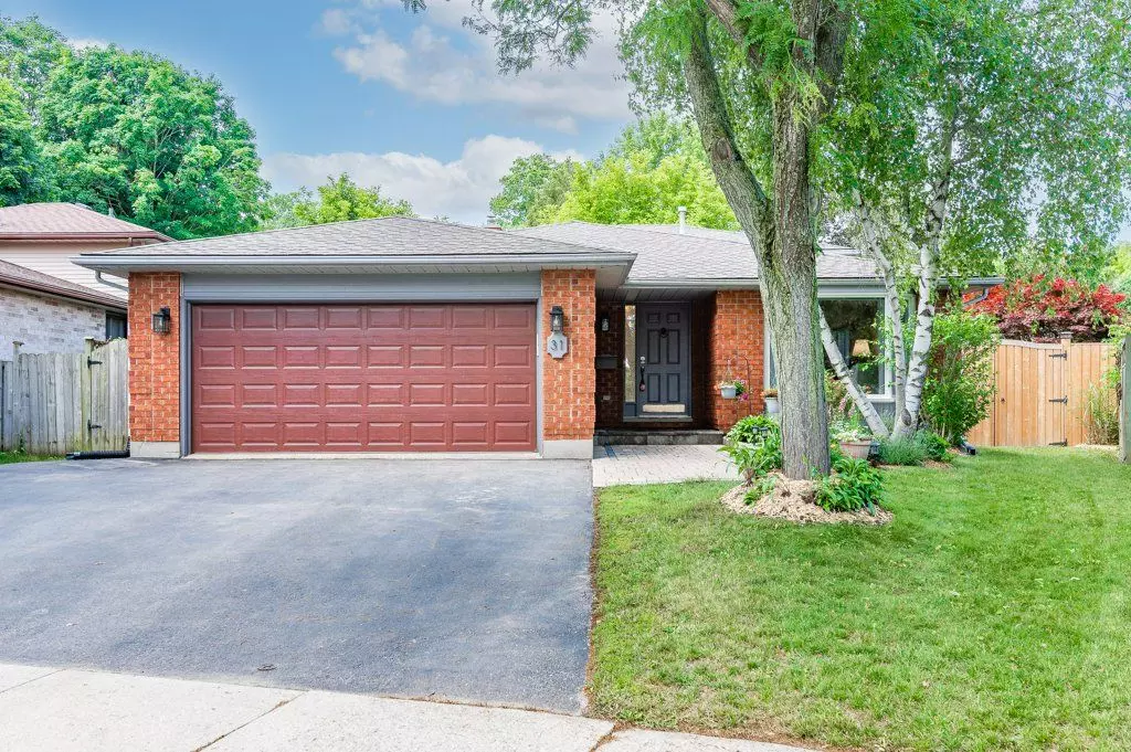 Kitchener, ON N2R 1B6,31 KILKERRAN CRES