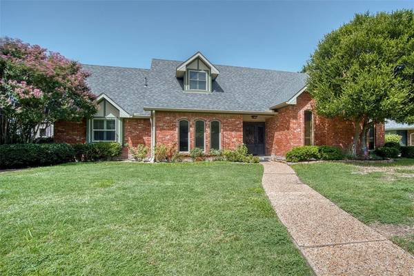 1917 Shadow Trail, Plano, TX 75075