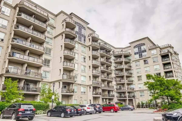 Vaughan, ON L4J 9K4,2 Maison Parc CT #412