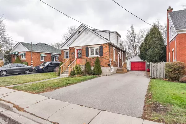 Cambridge, ON N1S 2Y1,39 Glenmorris ST