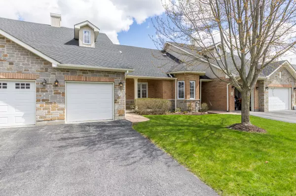 Peterborough, ON K9J 7M3,22 Village CRES