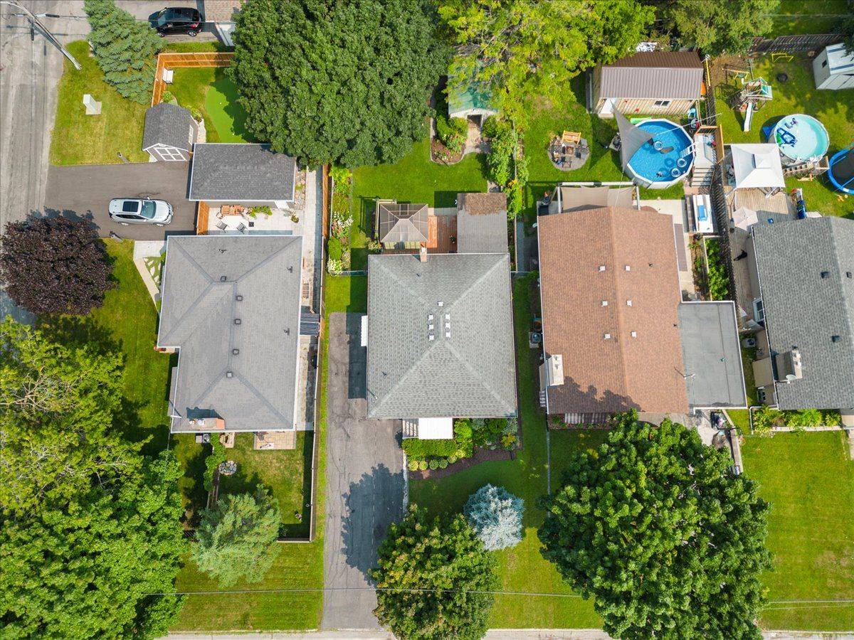 Belleville, ON K8N 1K5,34 Elizabeth CRES