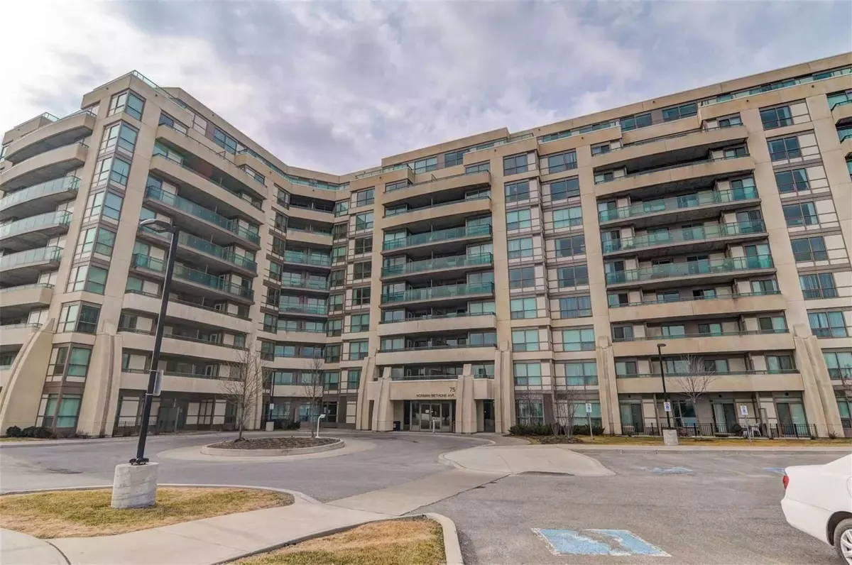 Richmond Hill, ON L4B 0B6,75 Norman Bethune AVE N #214